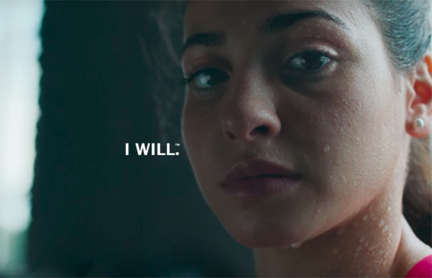  Una atleta refugiada representa a Under Armour